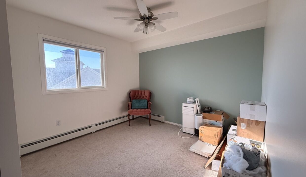 418 1632 Saamis Dr NW