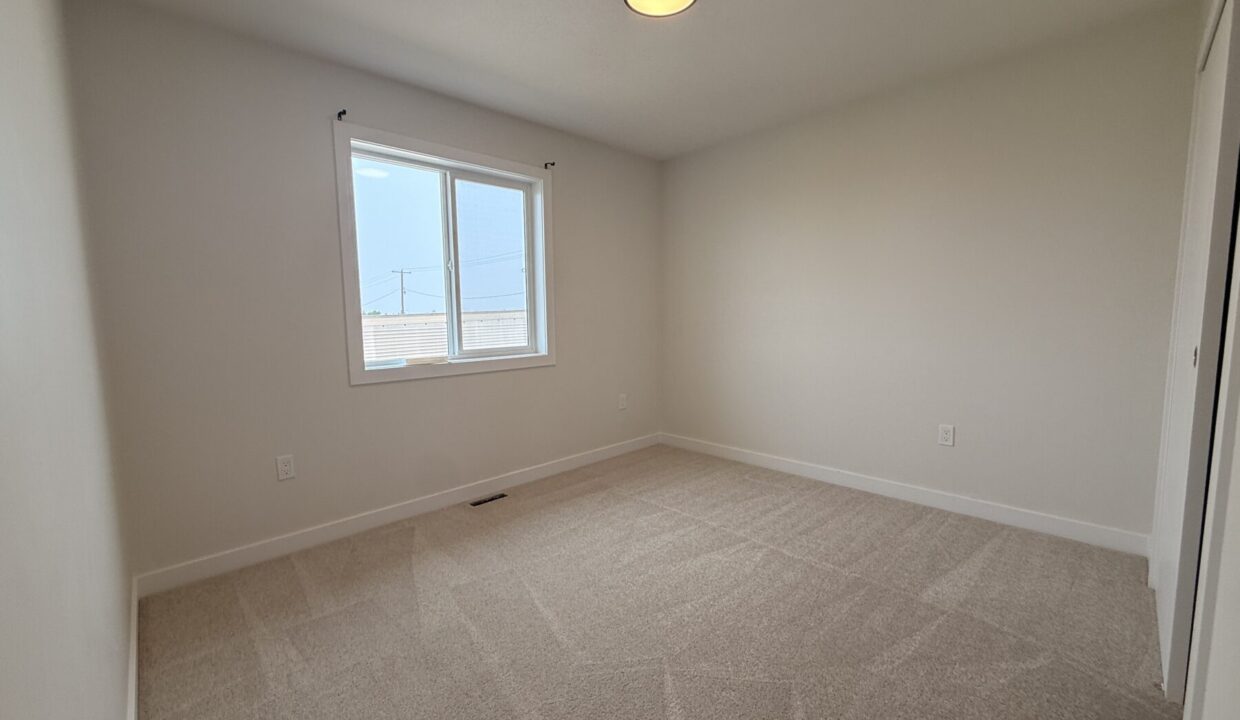 6 130 2 St