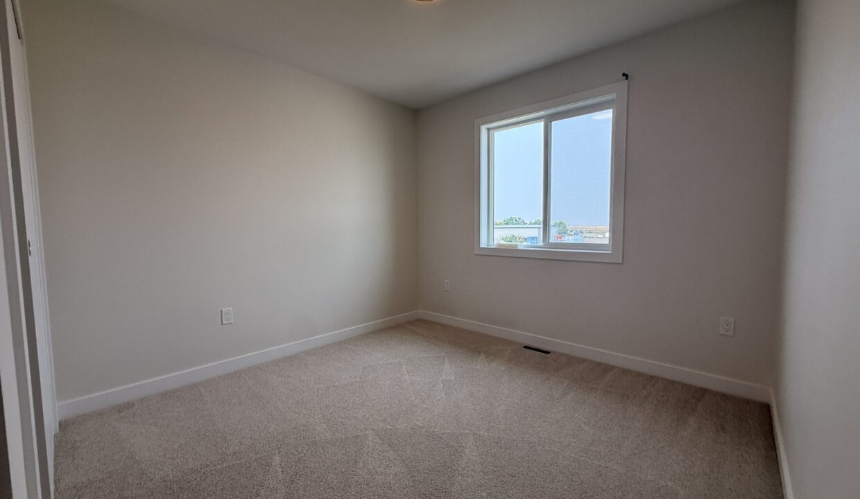 6 130 2 St