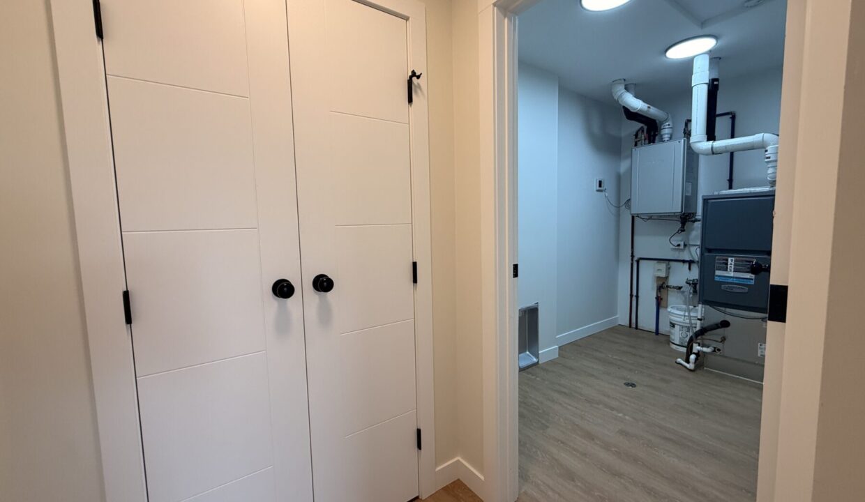 6 130 2 St