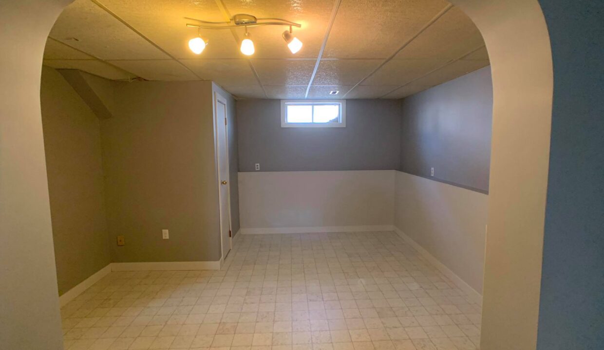 (est) 18 Rossmere Pl SE (11)