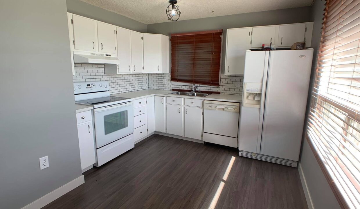 (est) 18 Rossmere Pl SE (7)