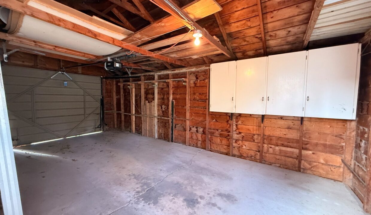 313 6 Street SE — 10