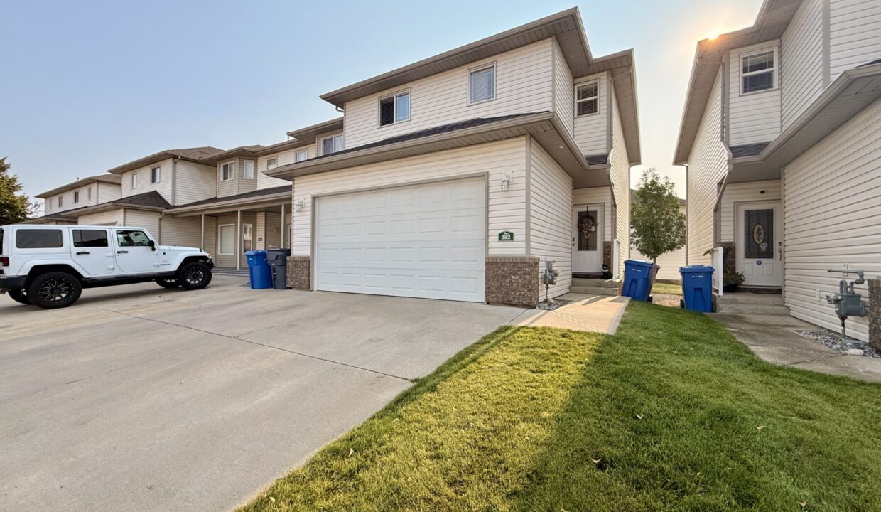 392 Washington Way