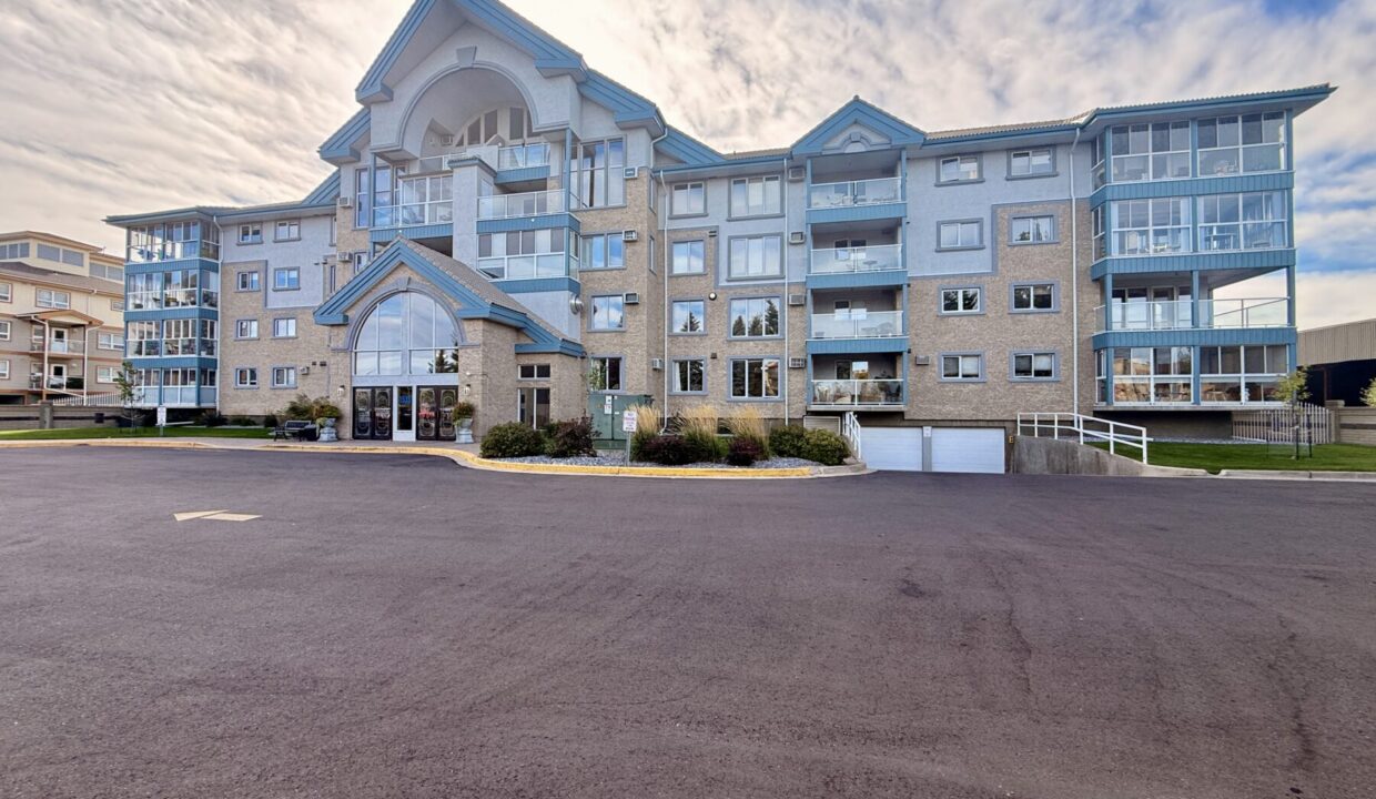 209-1535 Southview Dr