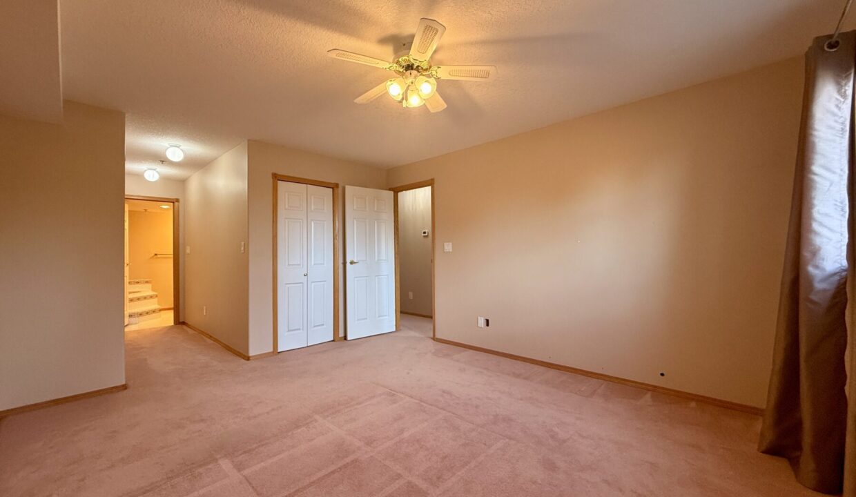 209-1535 Southview Dr