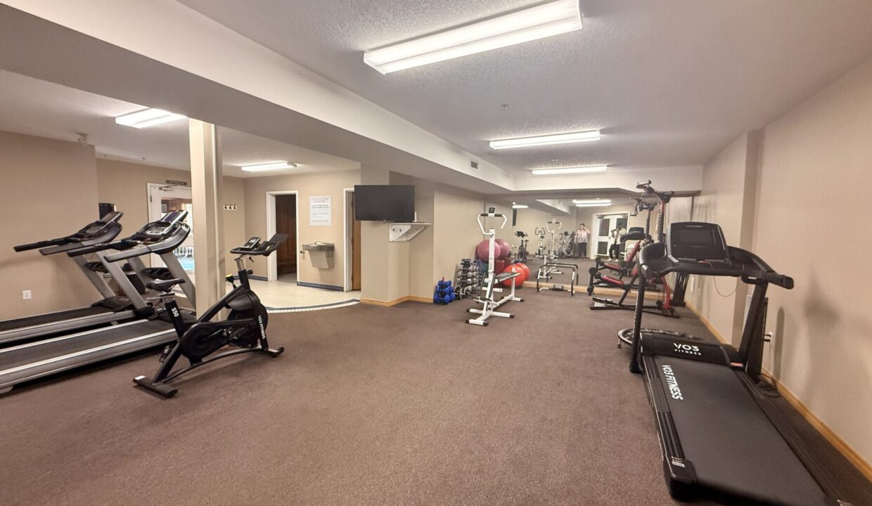 209-1535 Southview Dr